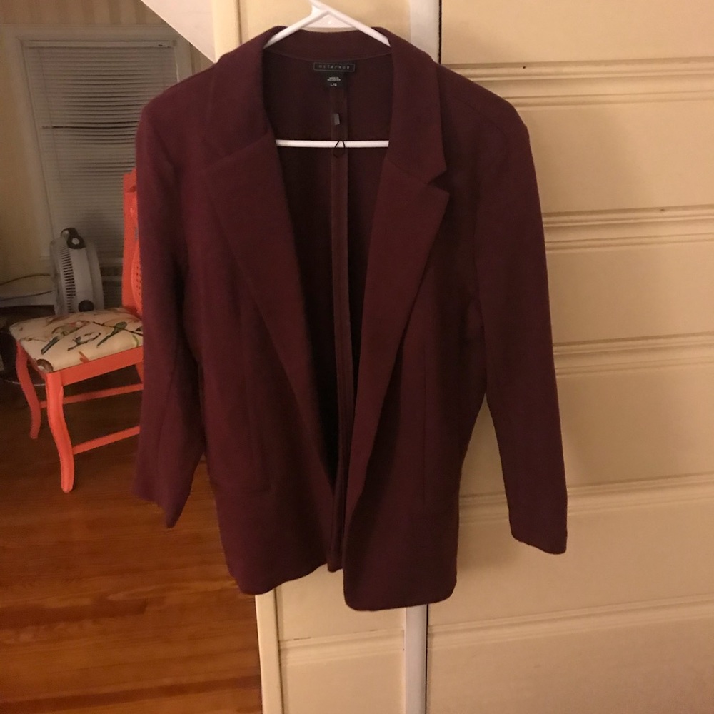 Stretchy maroon blazer